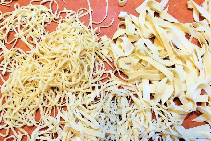 How to cook beautiful, tasty pasta so that it doesn’t stick together: tricks and subtleties Do I need to rinse homemade noodles for a side dish?