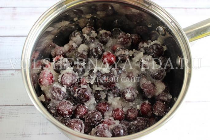 Vyšnių uogienė žiemai - geriausi receptai