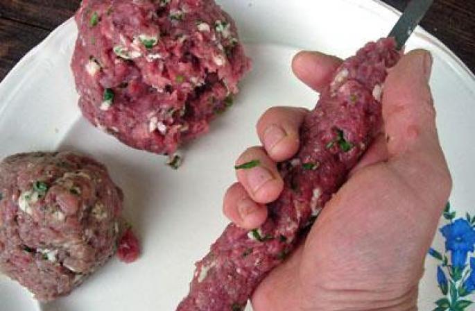 Przepis na kebab lula w domu na patelni Jak gotować kebab lula i gdzie