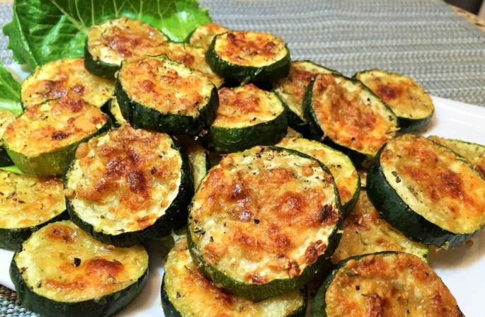 Quick recipes for vegetable dishes for the oven: zucchini with tomatoes and more!